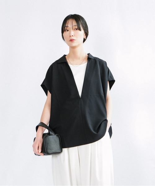 solamonat poche(ソラモナポッシェ)の「PポリスパンオープンカラーノースリP/O(Tシャツ/カットソー・レディース・アイボリー/ホワイト/ブラック・2)」の3枚目の写真