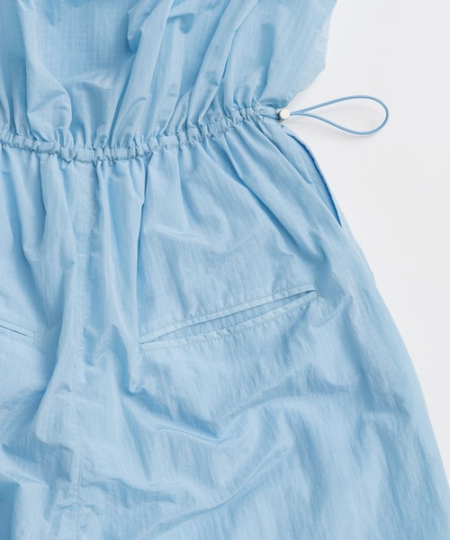 MAISON SPECIAL（メゾンスペシャル）の「Frill Bust 2WAY Romper/フリルバスト2WAYロンパース（つなぎ/オールインワン・レディース・ブラック/ブルー/ホワイト・36/38）」の17枚目の写真