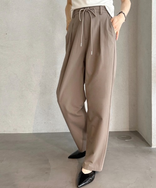 umune(ウムネ)の「タックパンツ イージーパンツ ウエスト紐 ハイウエスト ストレート ロング丈 落ち感 美脚 体型カバー オフィスカジュアル 大人 シンプル 秋 冬(その他パンツ・レディース・ブラック/ベージュ/グレー・M/L)」の13枚目の写真