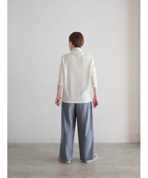FIL DE FER(フィルデフェール)の「ランダムテクスチャーリブ メッシュネックタートルプルオーバー(Tシャツ/カットソー・レディース・ホワイト/ブラック・FREE)」の13枚目の写真
