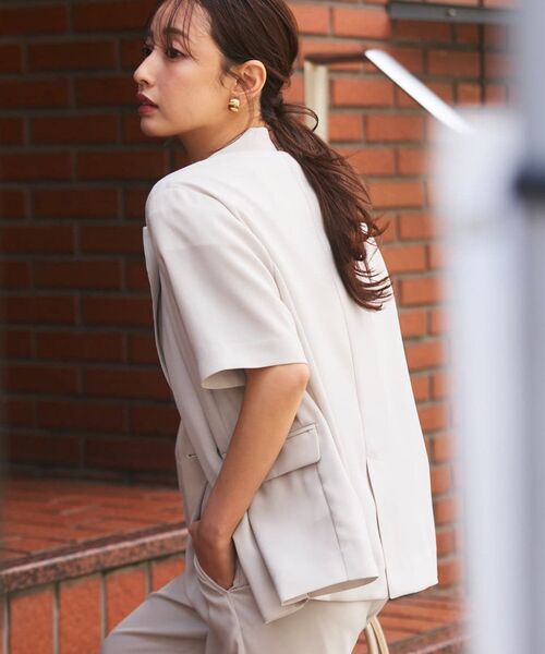 COHINA(コヒナ)の「【接触冷感】とろみハーフスリーブジャケット 【低身長・小柄女性】(テーラードジャケット・レディース・ネイビー/ライトベージュ・ONE SIZE)」の14枚目の写真