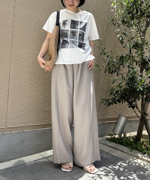 Jena espace merveilleux(ジェナ エスパスメルヴェイユ)の「マルチプリントT(Tシャツ/カットソー・レディース・ベージュ/オフホワイト/ライトグレー・FREE)」の6枚目の写真