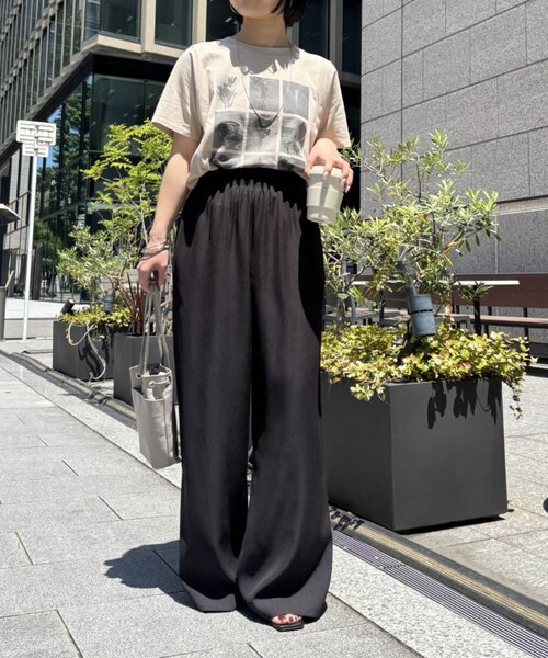 Jena espace merveilleux(ジェナ エスパスメルヴェイユ)の「マルチプリントT(Tシャツ/カットソー・レディース・ベージュ/オフホワイト/ライトグレー・FREE)」の19枚目の写真