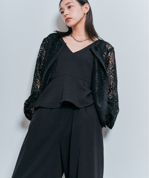 W:Huku(フーク)の「2way スクエア レース ロングスリーブ ブラウス(シャツ/ブラウス・レディース・オフホワイト/ブラック・M)」の7枚目の写真