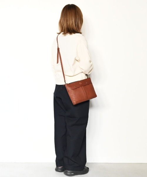 CLEDRAN(クレドラン)の「【軽量ソフトレザー ショルダー取り外し可能】CL3990 GALE SHOULDER(ショルダーバッグ・レディース・グレー/ブラウン/ブラック・FREE)」の9枚目の写真