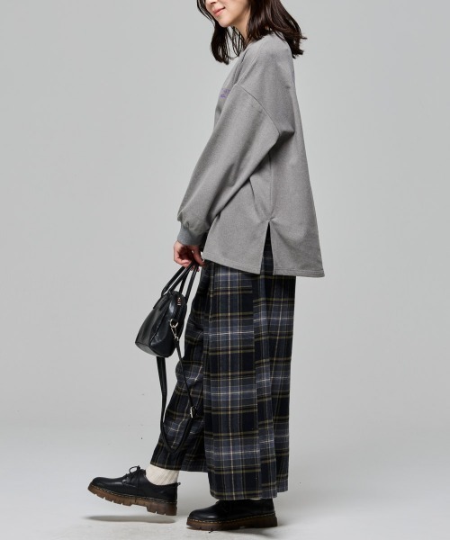 KRIFF MAYER Lady's Collection(クリフメイヤーレディースコレクション)の「もちのび -TOUGH & WARM-PTゆるT(Tシャツ/カットソー・レディース・グレー/ナチュラル/その他5/ブルー/キャメル/カラフル/チャコール・LARGE/MEDIUM)」の15枚目の写真