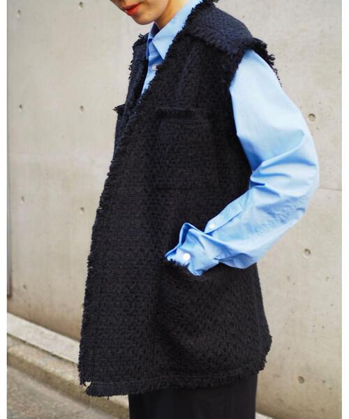 YLEVE(イレーヴ)の「YLEVE / COTTON LINEN TWEED NO SLEEVE JACKET(テーラードジャケット・レディース・ネイビー・0/1)」の4枚目の写真