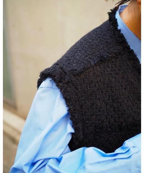 YLEVE(イレーヴ)の「YLEVE / COTTON LINEN TWEED NO SLEEVE JACKET(テーラードジャケット・レディース・ネイビー・0/1)」の2枚目の写真