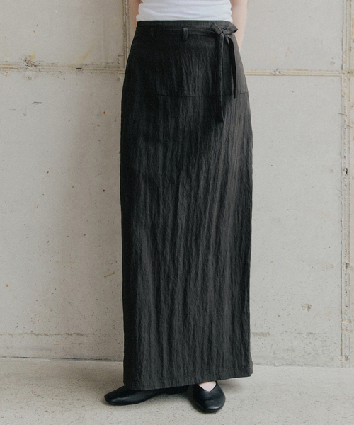 LEFTSEOUL（レフトソウル）の「リオセルベルト付きロングスカート[チャコール]（スカート・レディース・チャコール・SMALL/MEDIUM）」の4枚目の写真
