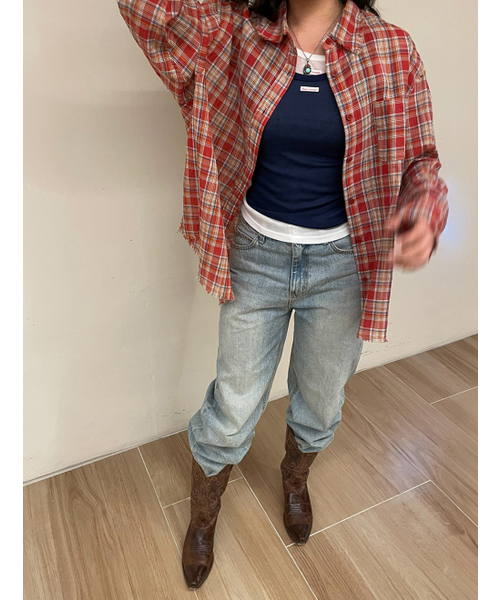 MORVE13（モルブ13）の「ボーダーカットオフオーバーサイズチェックシャツ（レッド）（シャツ/ブラウス・レディース・レッド/ネイビー・FREE）」の5枚目の写真