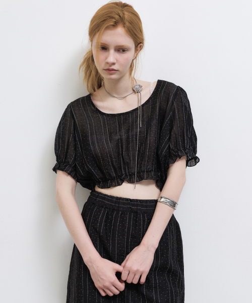 NICK&NICOLE(ニックアンドニコール)の「PIN STRIPE PUFF BLOUSE_BLACK(シャツ/ブラウス・レディース・その他・FREE)」の1枚目の写真