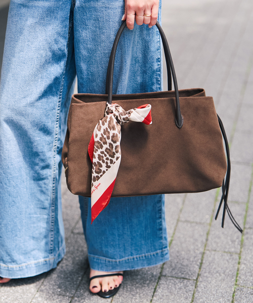 Spick & Span(スピックアンドスパン)の「《別注 / 》Spick & Span LEOPARD PRINT SCARF(バンダナ/スカーフ・レディース・その他6・FREE)」の2枚目の写真