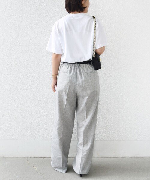 SHIPS(シップス)の「〈手洗い可能〉麻混 シャンブレー ピケ 2タック パンツ(スラックス・レディース・グレー/キャメル・34/36/38)」の9枚目の写真