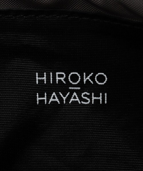 HIROKO HAYASHI(ヒロコハヤシ)の「COMODA(コモダ)サコッシュ(ショルダーバッグ・レディース・ブラック系/ベージュ系4・00)」の20枚目の写真