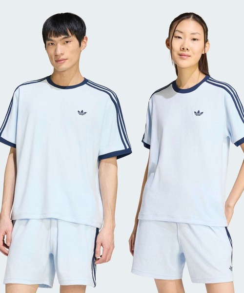 adidas(アディダス)の「テリー カリ 半袖Tシャツ / アディダスオリジナルス adidas Originals(Tシャツ/カットソー・メンズ・ブルー系その他・X-SMALL/X-LARGE/SMALL/MEDIUM/XX-LARGE/XX-SMALL/LARGE/3XL)」の1枚目の写真