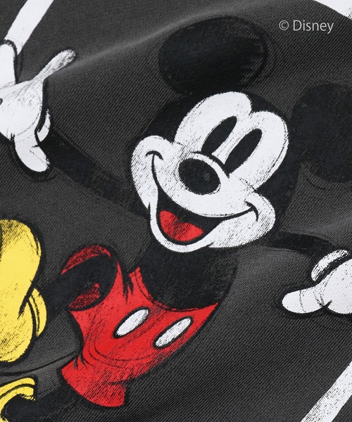The DUFFER of ST.GEORGE（ザダファーオブセントジョージ）の「【WEB限定アイテム】＜Mickey Mouse＞ CREW SWEAT：<ミッキーマウス> クルースウェット（スウェット・メンズ・チャコールグレー/ピンク・X-LARGE/LARGE/MEDIUM/SMALL）」の8枚目の写真