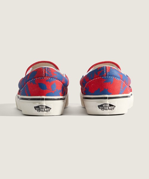 VANS(バンズ)の「クラシック スリッポン / Classic Slip-On Archive MULTI VN000D6YCYL1(スリッポン・メンズ・レッド・7/8.5/9/9.5/10/4.5/5/6/6.5)」の4枚目の写真