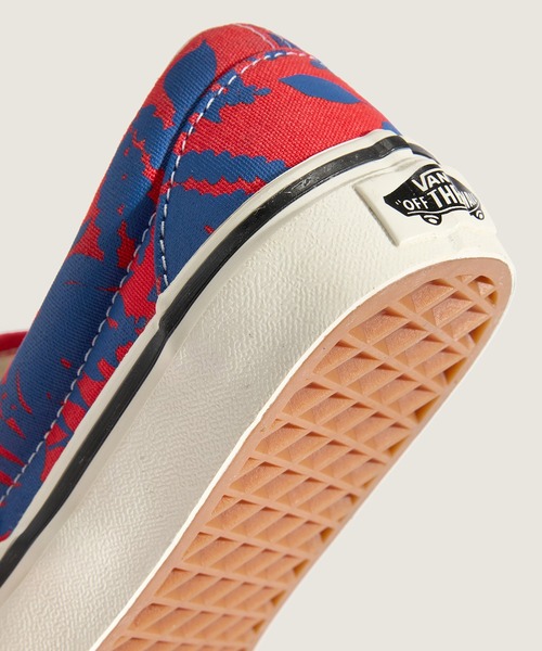VANS(バンズ)の「クラシック スリッポン / Classic Slip-On Archive MULTI VN000D6YCYL1(スリッポン・メンズ・レッド・7/8.5/9/9.5/10/4.5/5/6/6.5)」の6枚目の写真