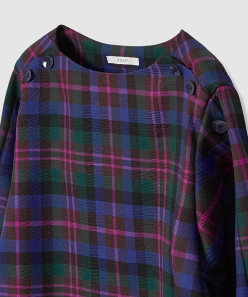 ANAYI(アナイ)の「ウールチェックボートネック ブラウス〈セットアップ対応商品〉(シャツ/ブラウス・レディース・ブルー系その他・38)」の12枚目の写真