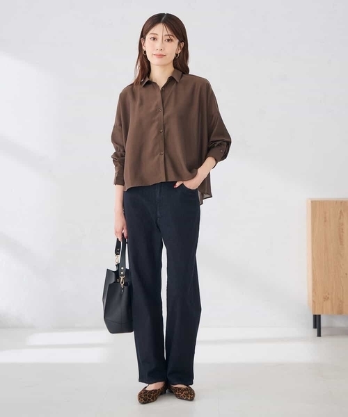 a.v.v(アーヴェヴェ)の「セミシアーシャツ【接触冷感/洗える/イージーケア】(シャツ/ブラウス・レディース・オレンジ/ブラウン・40/38)」の22枚目の写真