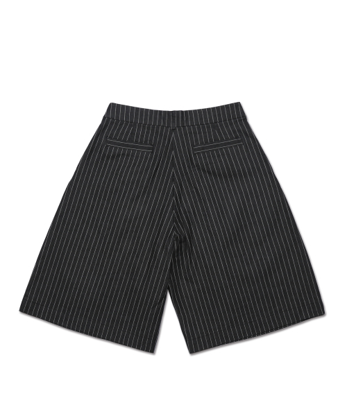 ROCKPSYCHO(ロックサイコ)の「ピンストライプバミューダショーツ(その他パンツ・メンズ・ブラック・LARGE/X-LARGE)」の2枚目の写真