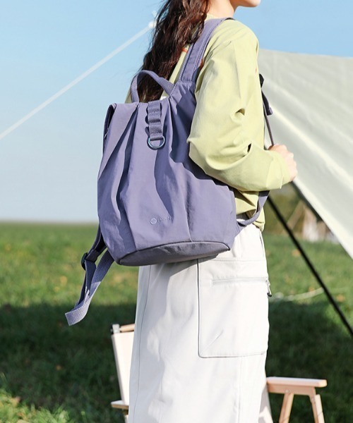 Alum'(アルム)の「Urban Loop Backpack/アーバンループバックパック(バックパック/リュック・レディース・ブラック/ホワイト/グリーン/ブラウン/パープル・FREE)」の7枚目の写真