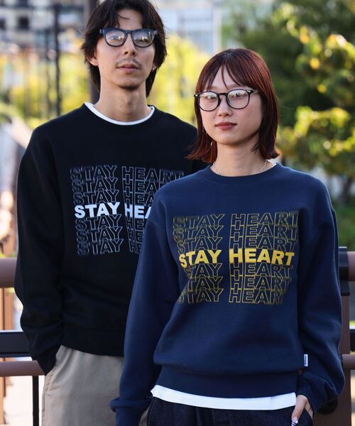 FFEIN(フェイン)の「*新色追加【FFEIN(フェイン)】ヘビーウエイトぼかしメッセージロゴスウェット / 裏起毛 スウェット クルーネック プリント(スウェット・メンズ・グレー/ブラック/ブラウン/ネイビー/アッシュグレー・SMALL/MEDIUM/LARGE)」の7枚目の写真