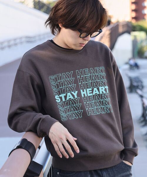 FFEIN(フェイン)の「*新色追加【FFEIN(フェイン)】ヘビーウエイトぼかしメッセージロゴスウェット / 裏起毛 スウェット クルーネック プリント(スウェット・メンズ・グレー/ブラック/ブラウン/ネイビー/アッシュグレー・SMALL/MEDIUM/LARGE)」の16枚目の写真