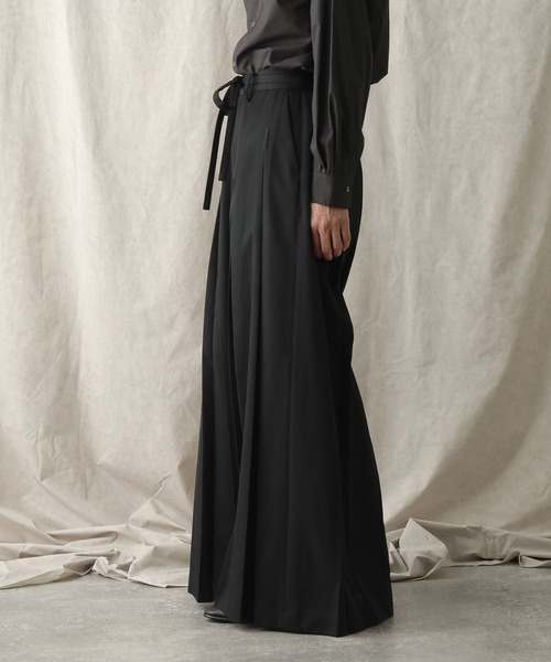HARE(ハレ)の「【NARRIL】ORIGATA-STYLE HAKAMA Slacks(その他パンツ・メンズ・ブラック/カーキ・MEDIUM/SMALL)」の12枚目の写真