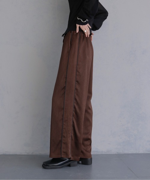 &g'aime(アンジェム)の「【&g'aime 】サテンラインパンツ Satin Side Stripe Pants(その他パンツ・レディース・ブラック/ベージュ/ブラウン・FREE)」の2枚目の写真