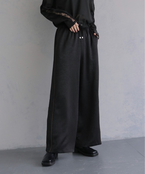 &g'aime(アンジェム)の「【&g'aime 】サテンラインパンツ Satin Side Stripe Pants(その他パンツ・レディース・ブラック/ベージュ/ブラウン・FREE)」の5枚目の写真
