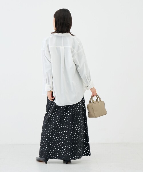 NOLLEY’S Sophi(ノーリーズソフィ)の「ウォッシャブルTCブロードオーバーシャツ(シャツ/ブラウス・レディース・イエロー/サックスブルー/ホワイト・36/38)」の7枚目の写真