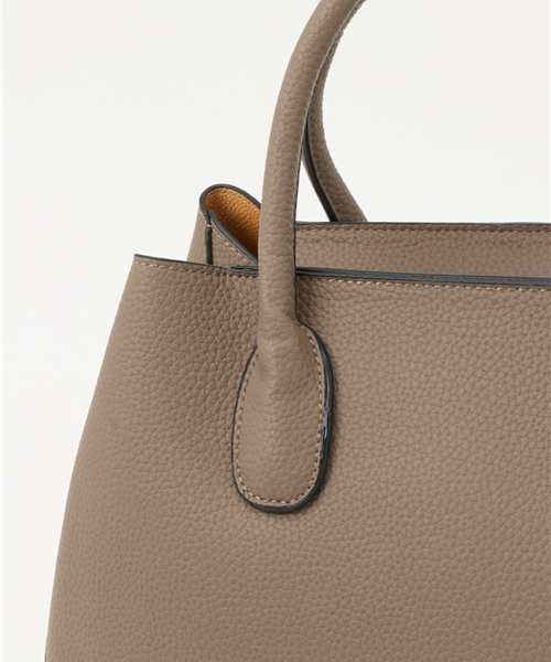 PLAIN CLOTHING(プレーンクロージング)の「【片瀬那奈さん着用】ミドルハンドバッグ/ショルダーバッグ【PALIN CLOTHING】(ハンドバッグ・レディース・ブラック/レッド/ブラウン/ネイビー・FREE)」の8枚目の写真