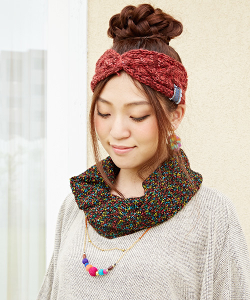 チャイハネ（チャイハネ）の「【チャイハネ】ぽんぽんフェルトロングネックレス（ネックレス・レディース・ブルー/ナチュラル/カラフル・FREE）」の11枚目の写真