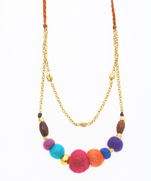 チャイハネ（チャイハネ）の「【チャイハネ】ぽんぽんフェルトロングネックレス（ネックレス・レディース・ブルー/ナチュラル/カラフル・FREE）」の10枚目の写真