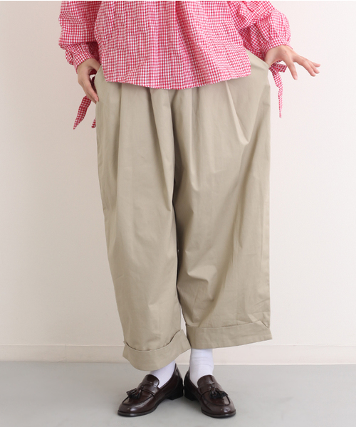 MERLOT（メルロー）の「裾ダブルタックワイドパンツ2224（その他パンツ・レディース・ベージュ/ネイビー/グリーン/ライトブルー/オフホワイト/ベージュ系その他/カーキ・FREE）」の3枚目の写真