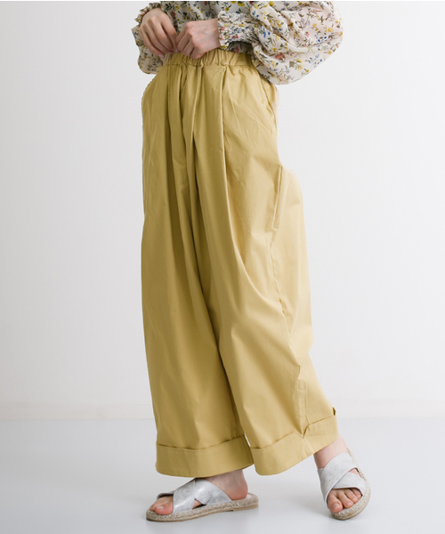 MERLOT（メルロー）の「裾ダブルタックワイドパンツ2224（その他パンツ・レディース・ベージュ/ネイビー/グリーン/ライトブルー/オフホワイト/ベージュ系その他/カーキ・FREE）」の4枚目の写真