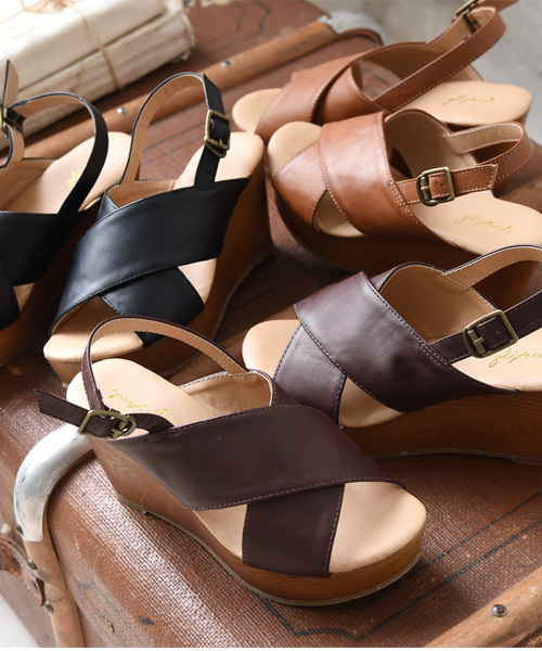 Luz Llena (glifeed） （ラズレナグリフィード）の「ウッド調ウェッジソールサンダル（サンダル・レディース・キャメル/ブラック/ダークブラウン・LARGE/X-LARGE/SMALL/MEDIUM）」の4枚目の写真