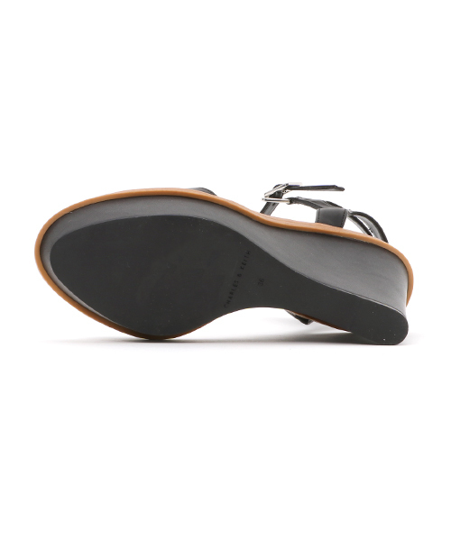 CHARLES & KEITH（チャールズ & キース）の「プラットフォームウェッジ / PLATFORM WEDGES（サンダル・レディース・ブラック/アイボリー・24cm/23.5cm/24.5cm/23cm）」の4枚目の写真