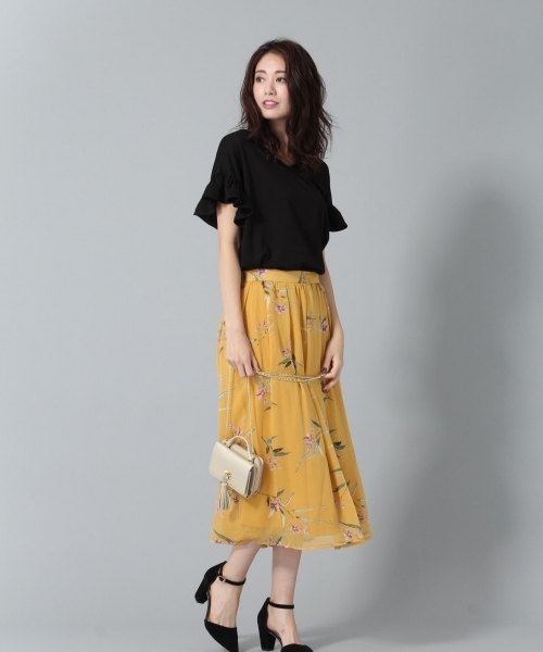 Andemiu（アンデミュウ）の「ソデフリルアクセツキＴＯＰＳ767615（シャツ/ブラウス・レディース・グリーン/ホワイト/ブラック・FREE）」の5枚目の写真