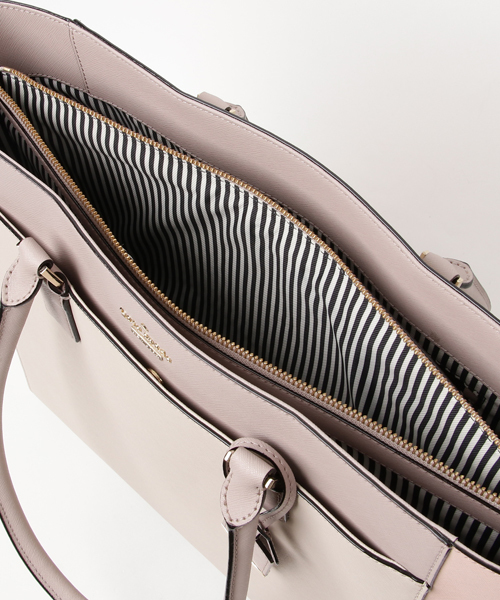 kate spade new york（ケイトスペード ニューヨーク）の