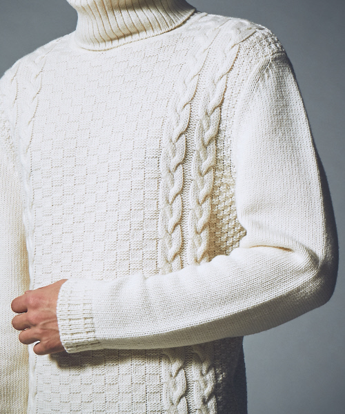 5351 POUR LES HOMMES（ゴーサンゴーイチプールオム）の「リンクスジャガードタートルネックニット（ニット/セーター・メンズ・ワインレッド/グレー/カーキ/ホワイト/ブラック・46/48/44）」の10枚目の写真