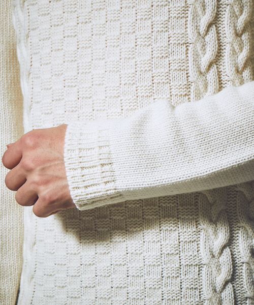 5351 POUR LES HOMMES（ゴーサンゴーイチプールオム）の「リンクスジャガードタートルネックニット（ニット/セーター・メンズ・ワインレッド/グレー/カーキ/ホワイト/ブラック・46/48/44）」の11枚目の写真