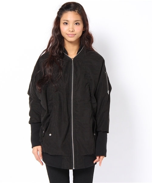 WHO'S WHO gallery（フーズフーギャラリー）の「ロングドルマンＭＡ－１（ブルゾン・レディース・グレー/ブラック/ネイビー・FREE）」の4枚目の写真