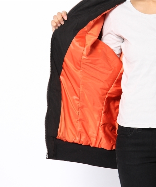 WHO'S WHO gallery（フーズフーギャラリー）の「ロングドルマンＭＡ－１（ブルゾン・レディース・グレー/ブラック/ネイビー・FREE）」の10枚目の写真