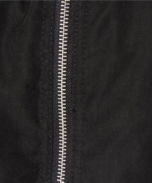 WHO'S WHO gallery（フーズフーギャラリー）の「ロングドルマンＭＡ－１（ブルゾン・レディース・グレー/ブラック/ネイビー・FREE）」の9枚目の写真