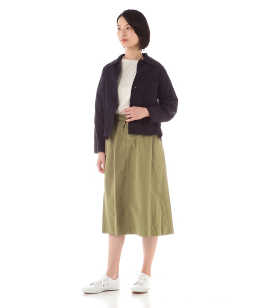 MHL.(エムエイチエル)の「COTTON RAMIE TOUGH POPLIN(スカート・レディース・ブラック/オリーブドラブ・1/2/3)」の4枚目の写真