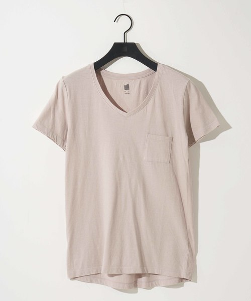 COLONY 2139(コロニートゥーワンスリーナイン)の「VネックベーシックTシャツ(Tシャツ/カットソー・レディース・ホワイト/ブラック/ベージュ/ネイビー/カーキ・SMALL/MEDIUM/LARGE)」の10枚目の写真