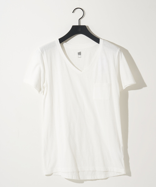 COLONY 2139(コロニートゥーワンスリーナイン)の「VネックベーシックTシャツ(Tシャツ/カットソー・レディース・ホワイト/ブラック/ベージュ/ネイビー/カーキ・SMALL/MEDIUM/LARGE)」の14枚目の写真