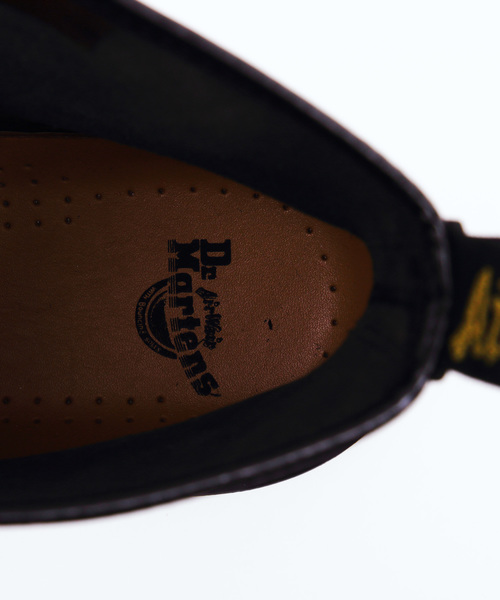 Dr. Martens(ドクターマーチン)の「Dr.Martens ドクターマーチン 8ホールブーツ(ブーツ・メンズ・ブラック/チェリーレッド・25.0cm/27.0cm/28.0cm/26.0cm/23.0cm/29.0cm/22.0cm/24.0cm)」の17枚目の写真